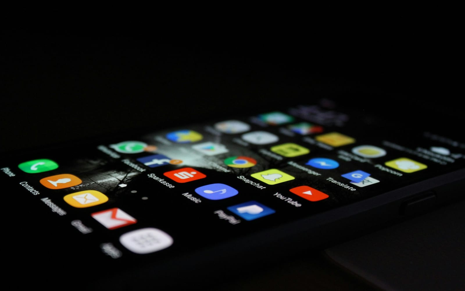 Diagram for Formatting Coordinates and Short Location Names in Mobile Applications